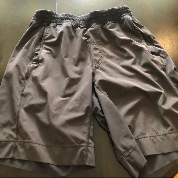 9 inch liner less Lululemon pace breaker short. - Picture 4 of 6